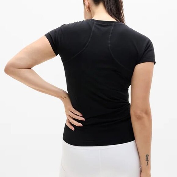 Momentum Seamless Tee - Picture 2 of 6